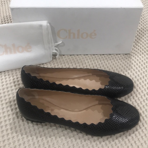 NWT Chloe Lauren Scalloped Flats Black Python 37.5